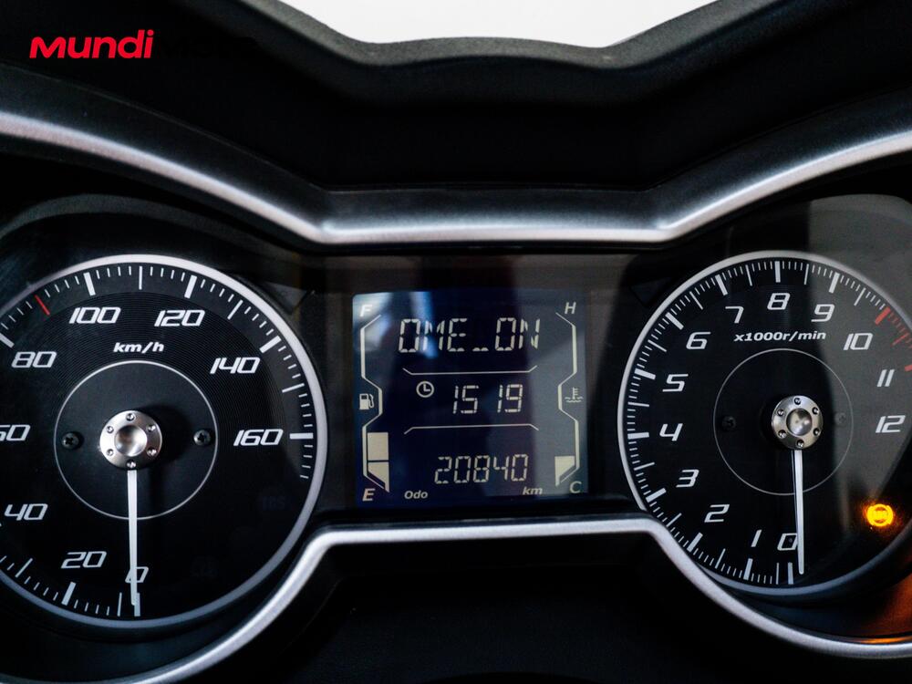 Yamaha X-Max 125 Iron Max ABS (2016) (12)