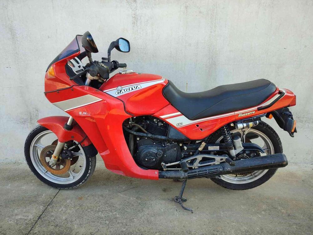 Cagiva Alazzurra 650 (2)
