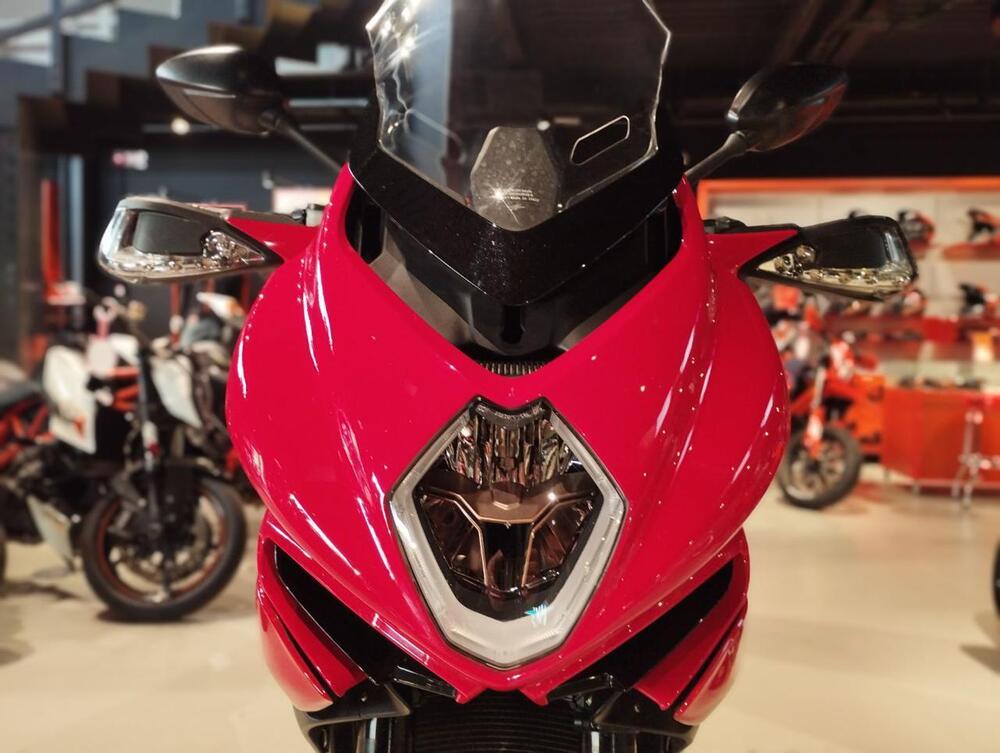 MV Agusta Turismo Veloce 800 Rosso (2021 - 23) (3)