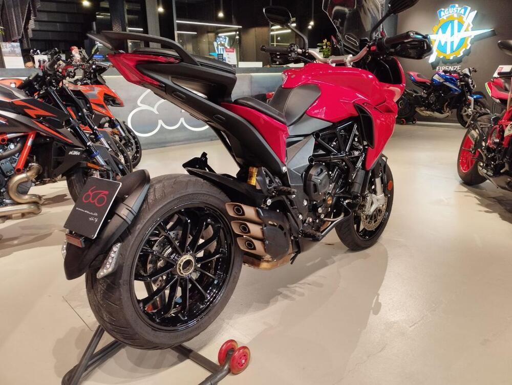 MV Agusta Turismo Veloce 800 Rosso (2021 - 23) (4)