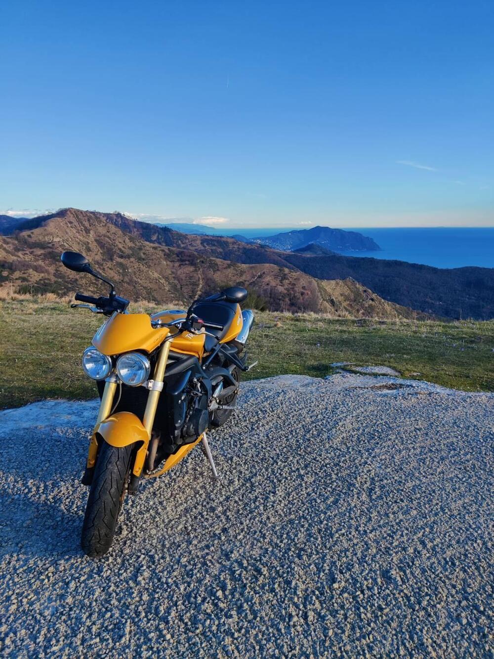 Triumph Street Triple (2007 - 12)