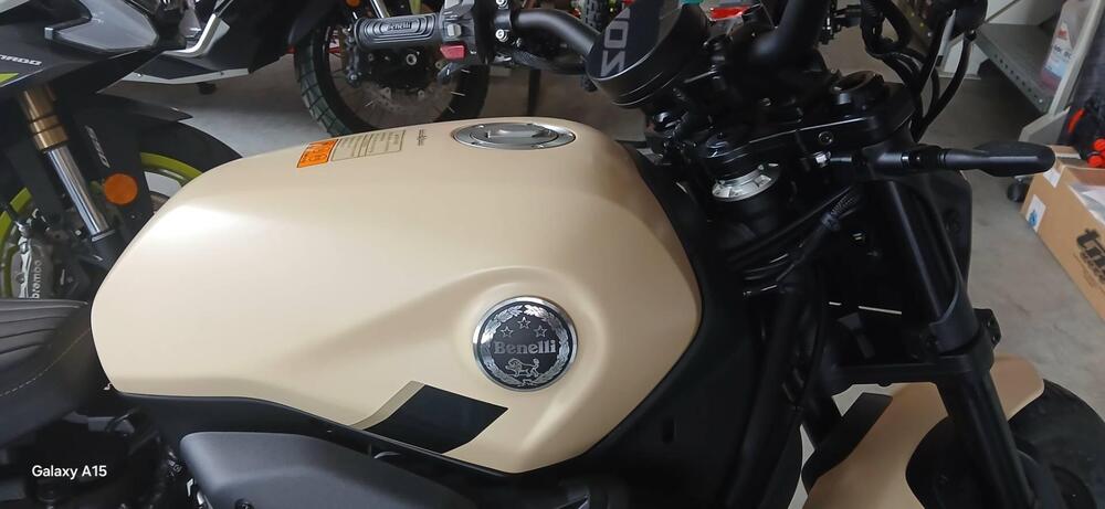 Benelli Leoncino 400 Bobber (2026) (2)