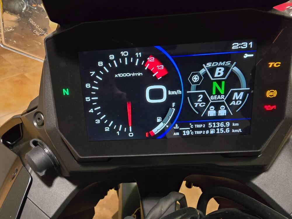 Suzuki GSX-S1000GX Touring (2024 - 26) (3)