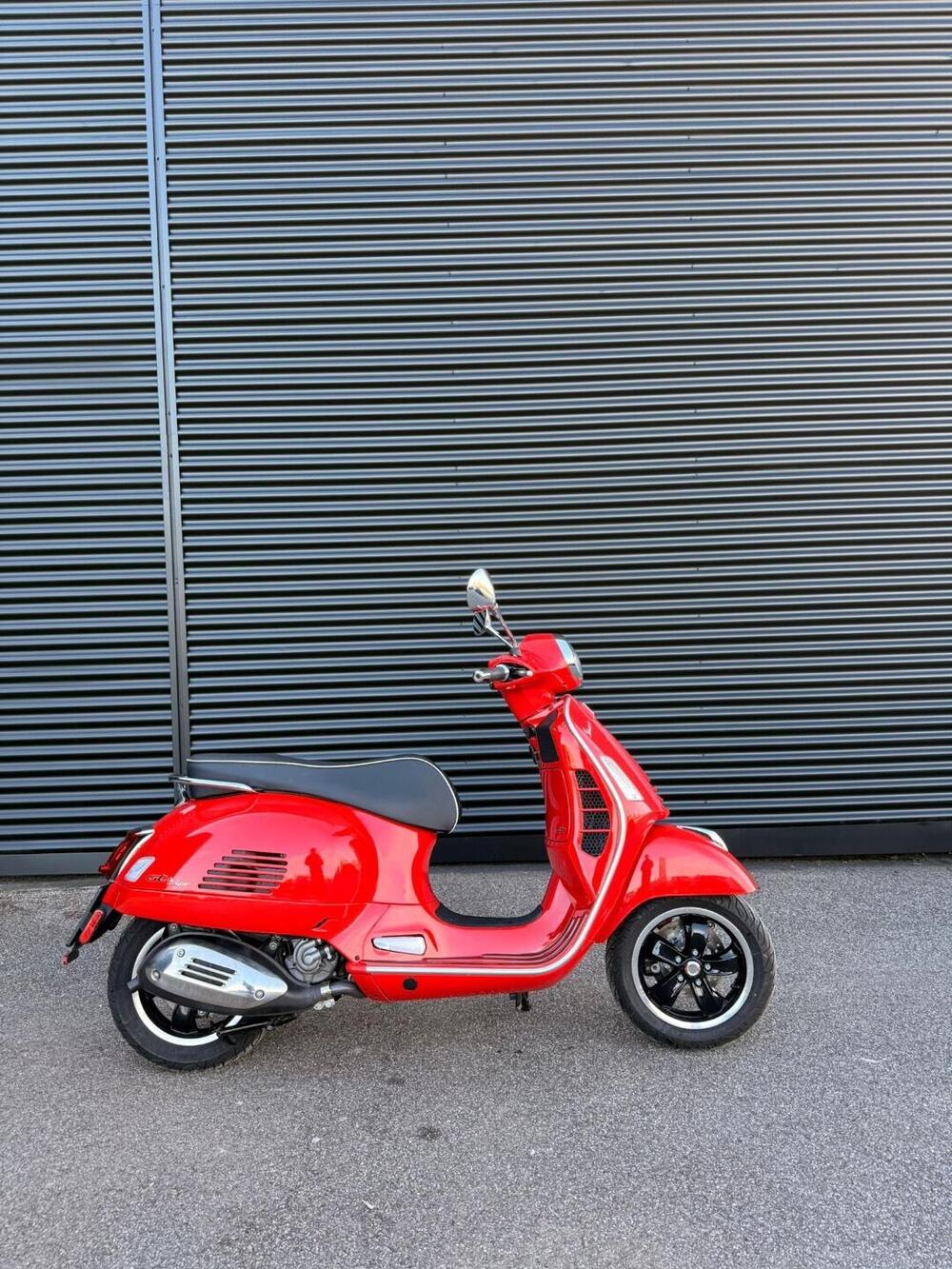 Vespa GTS 300 Super (2023 - 24)