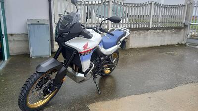 Honda Transalp XL750 (2025) nuova