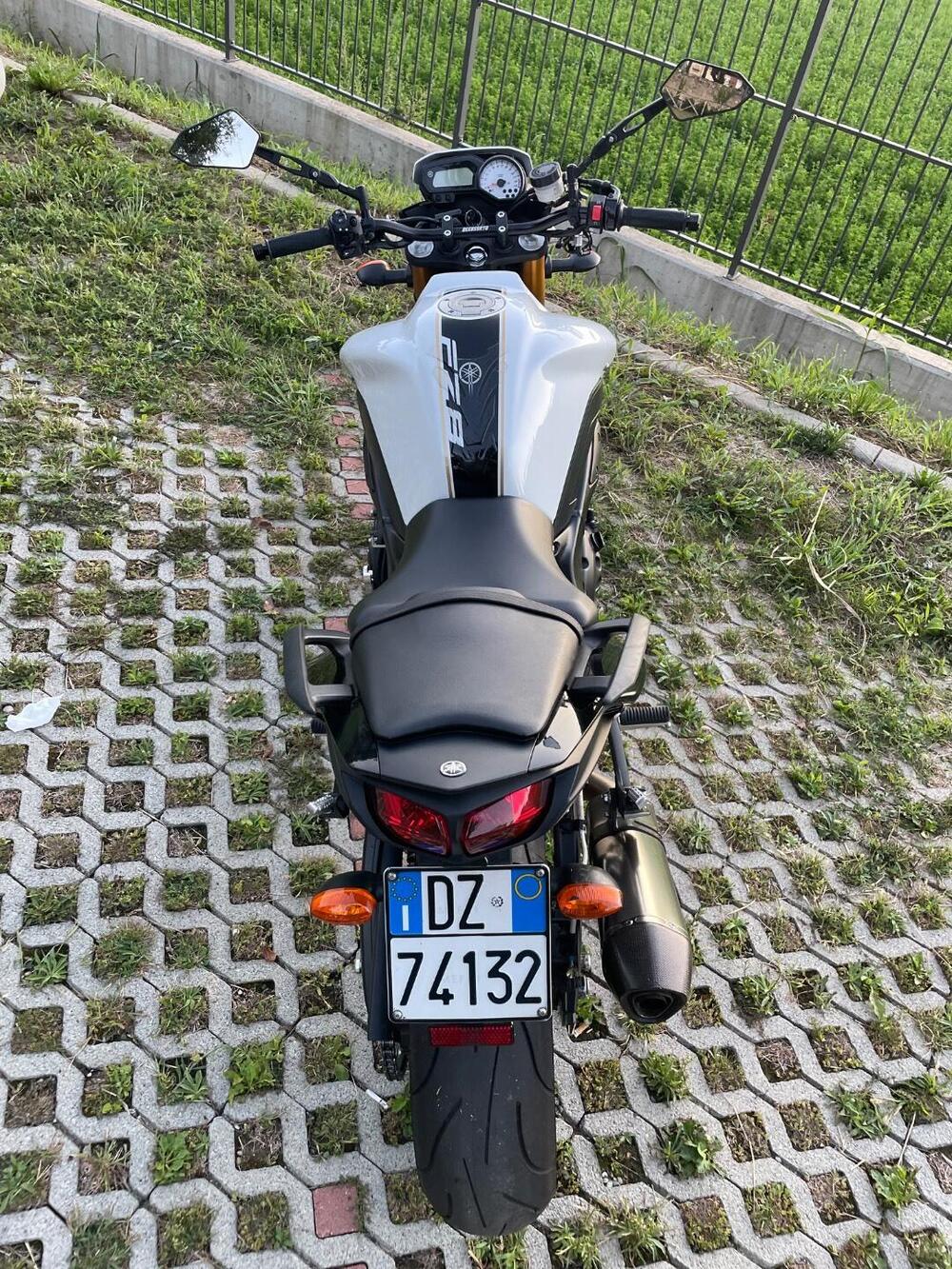 Yamaha FZ8 (2013 - 16) (7)