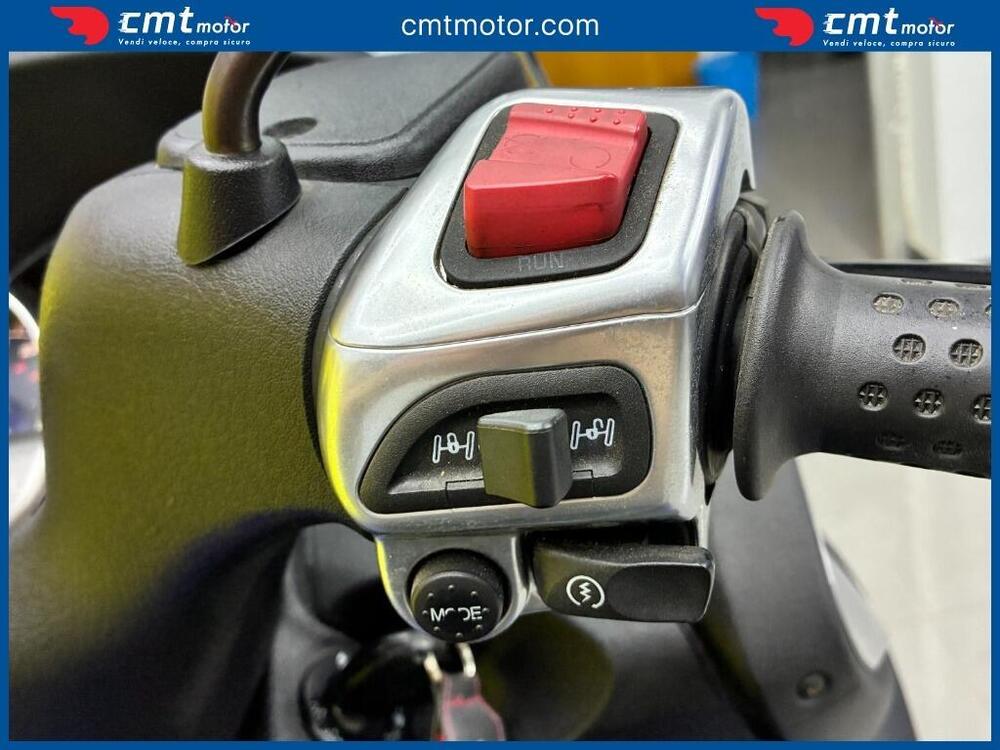 Piaggio MP3 250 i.e. (11)