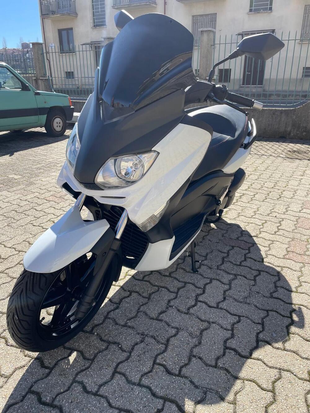 Yamaha X-Max 250 (2010 - 13) (3)