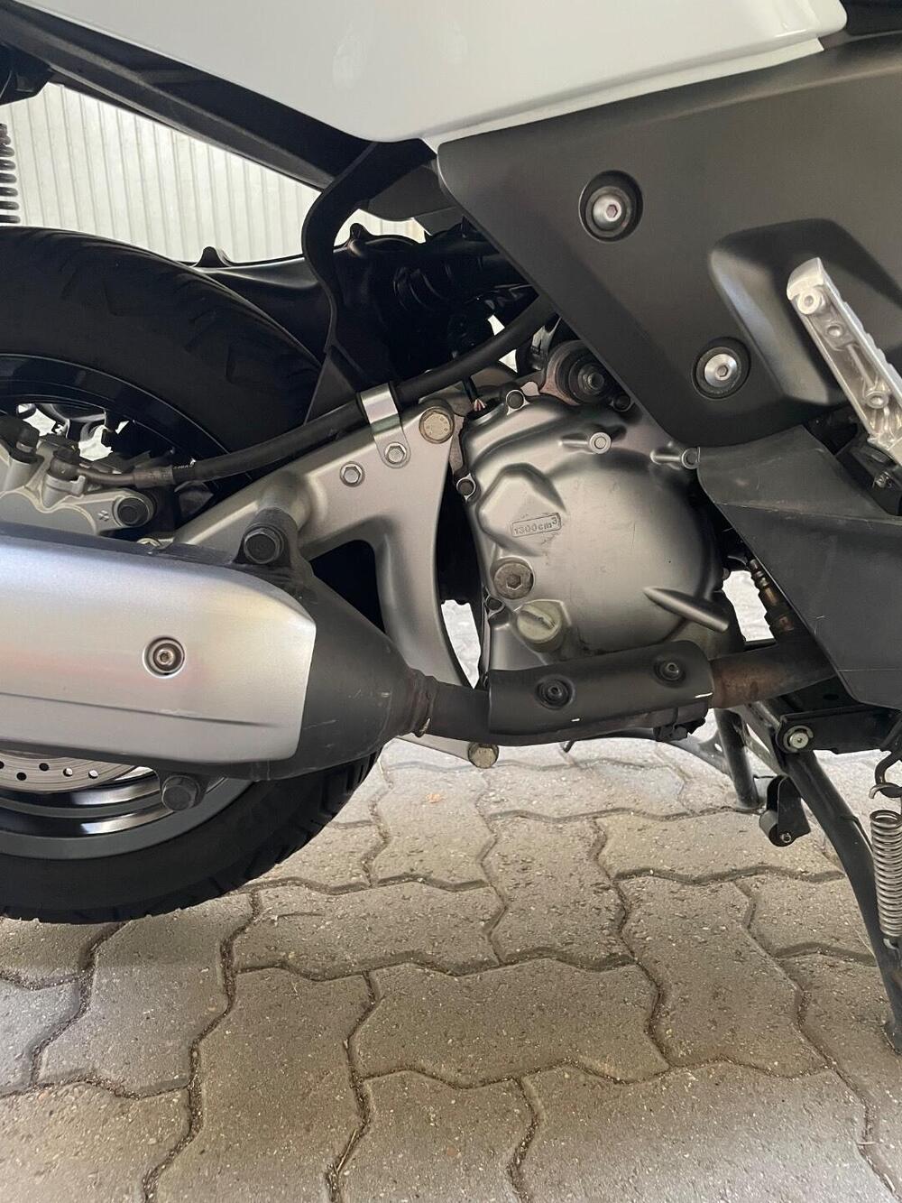 Yamaha X-Max 250 (2010 - 13) (8)