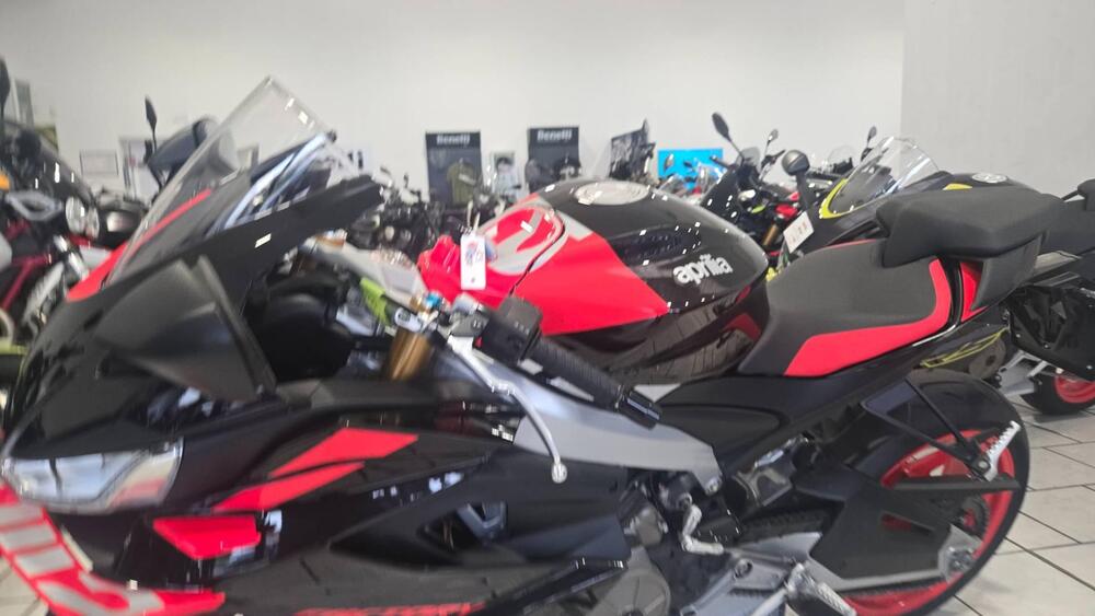 Aprilia RS 660 Factory (2025 - 26) (3)