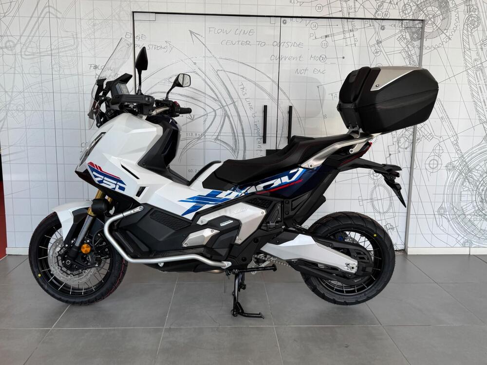 Honda X-ADV 750 Special Edition Adventure (2026) (4)