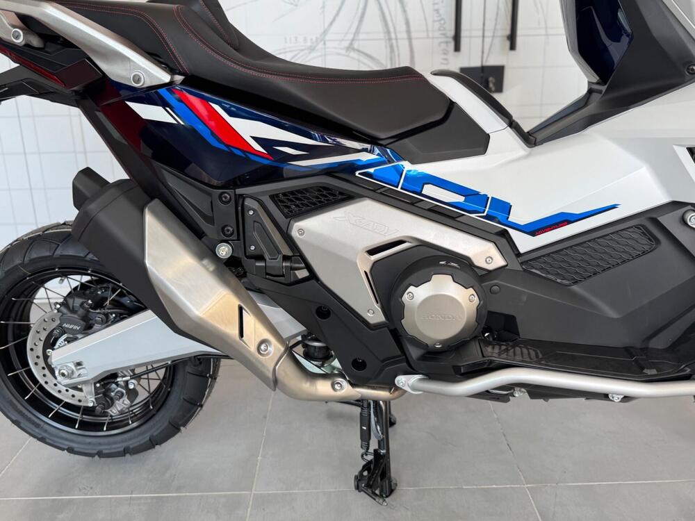 Honda X-ADV 750 Special Edition Adventure (2026) (11)