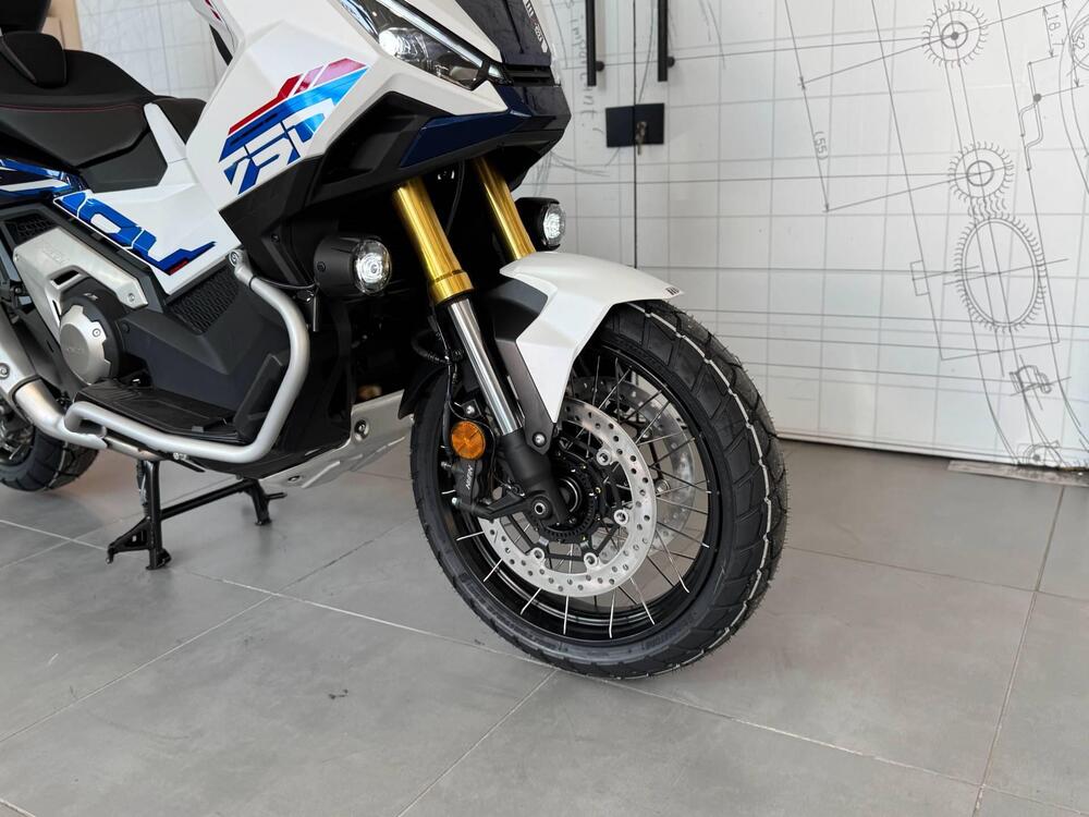 Honda X-ADV 750 Special Edition Adventure (2026) (9)