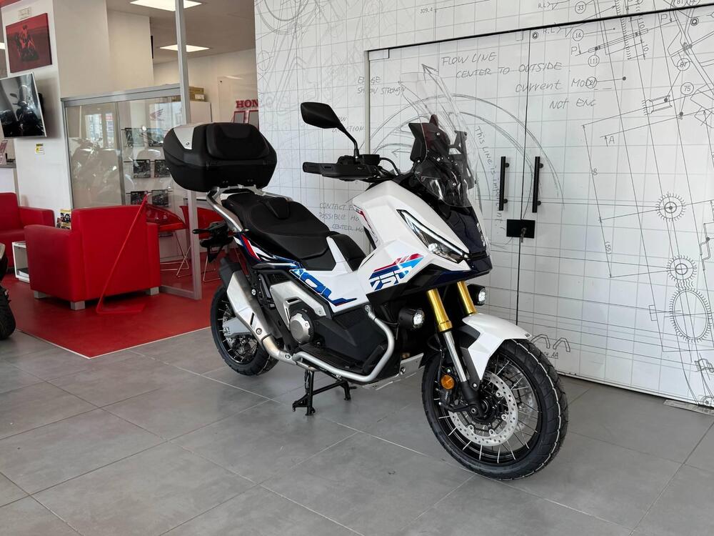 Honda X-ADV 750 Special Edition Adventure (2026) (2)