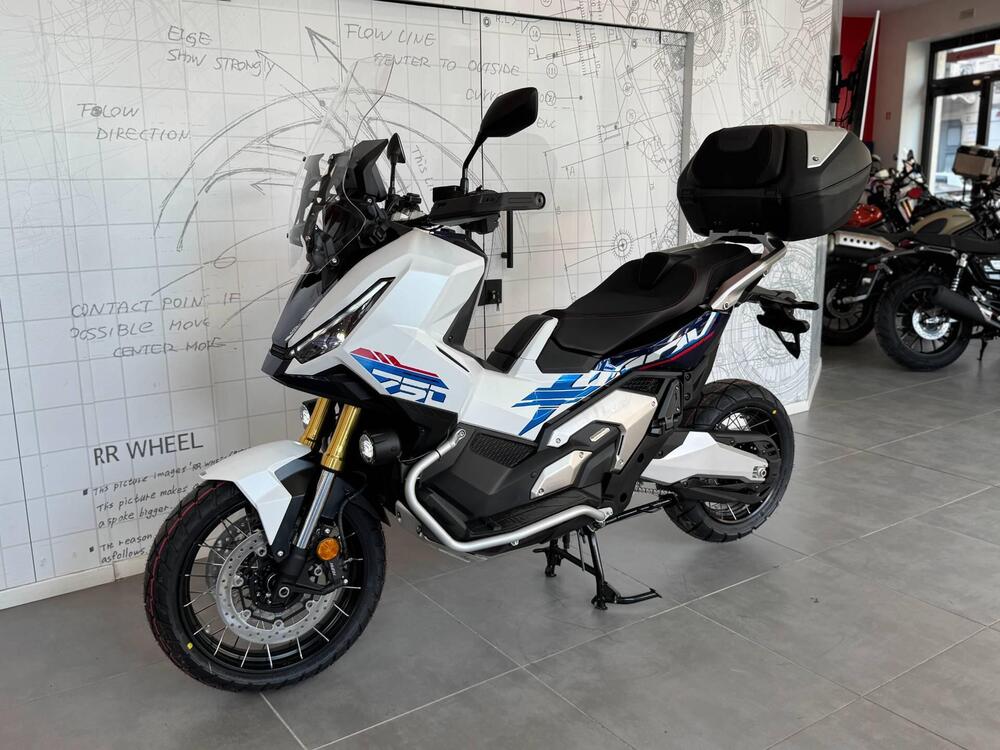 Honda X-ADV 750 Special Edition Adventure (2026) (5)