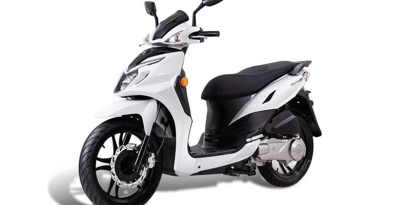 SYM Symphony SR 2026: restyling deciso per lo scooter 125 che punta ai giovani