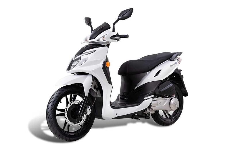 SYM Symphony SR 2026: restyling deciso per lo scooter 125 che punta ai giovani