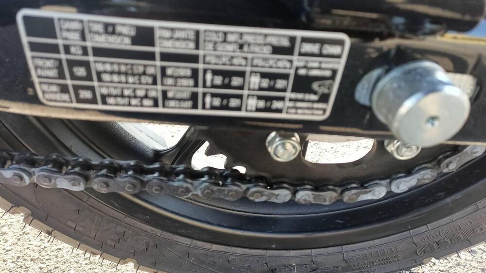 Royal Enfield Meteor 350 (2021 - 26) (6)