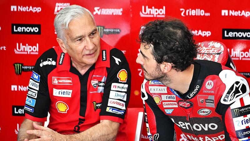 MotoGP 2026. Davide Tardozzi su Bagnaia: "Molto felici di vederlo cos&igrave;. Futuro? &Egrave; Pecco che deve fare l'annuncio"