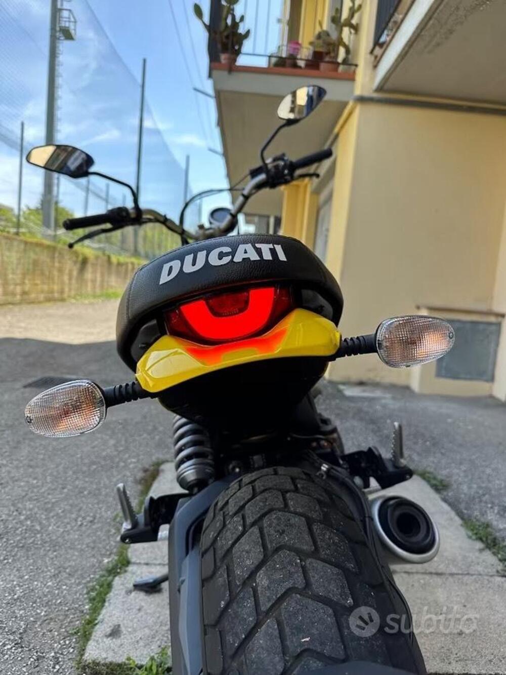 Ducati Scrambler 800 Icon (2017 - 20) (2)