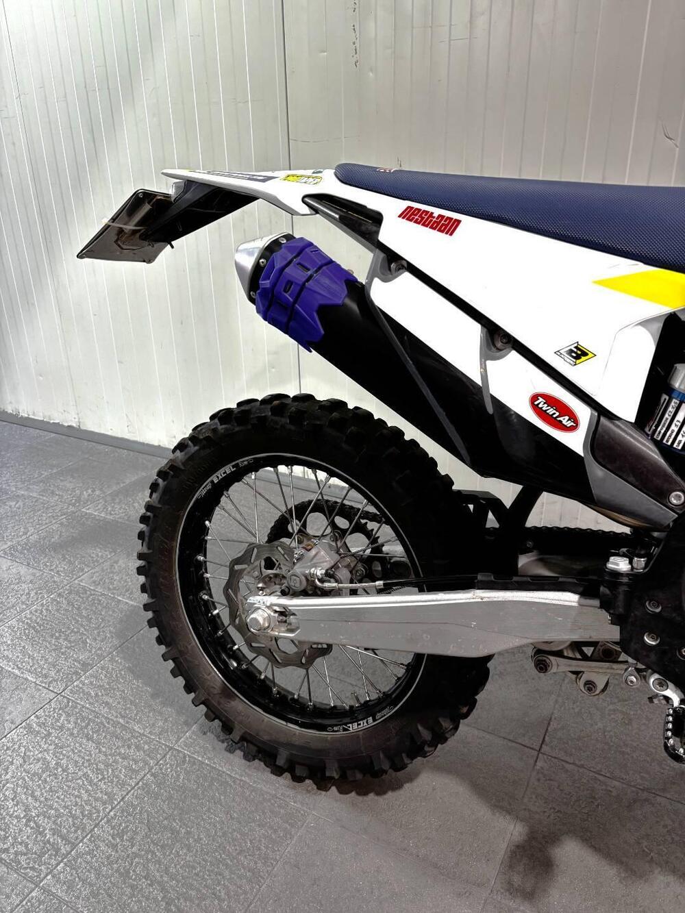 Husqvarna TE 300 Heritage (2023) (3)