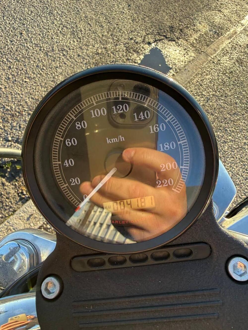 Harley-Davidson 883 SuperLow (2010 - 16) - XL 883L (7)