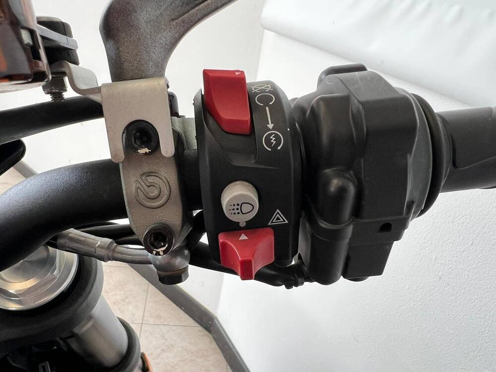 Ducati Monster 937 (2021 - 25) (10)