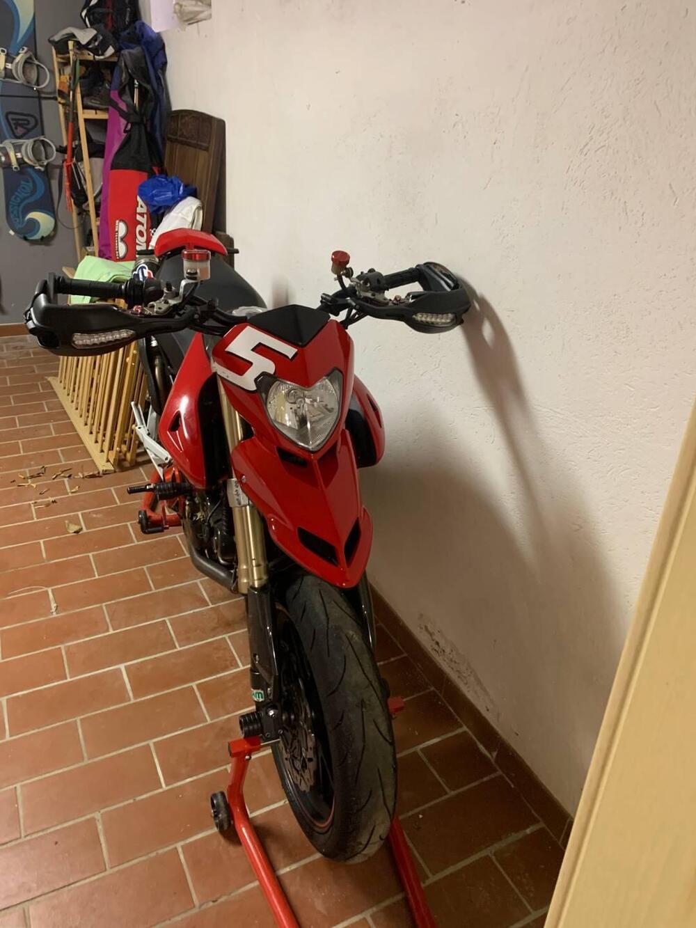 Ducati Hypermotard 1100 S (2007 - 09) (14)