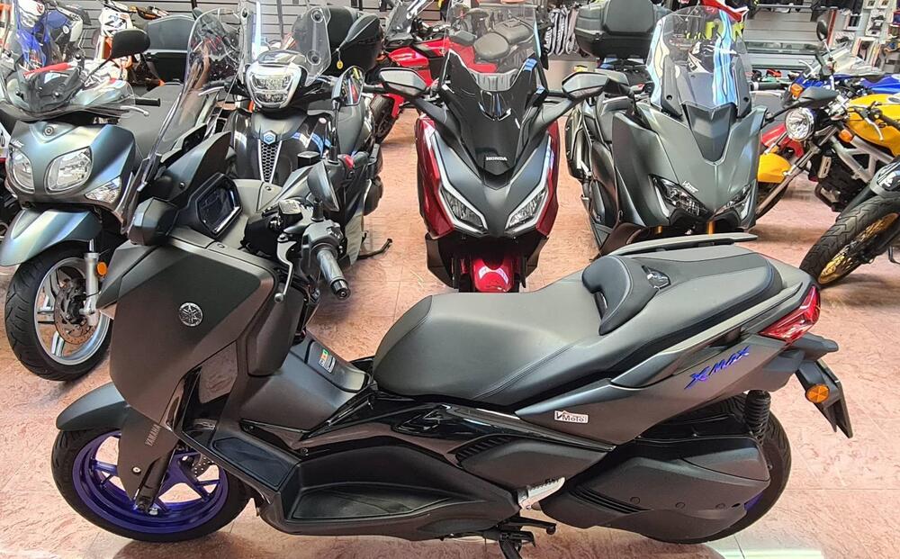Yamaha X-Max 300 (2025 - 26) (2)
