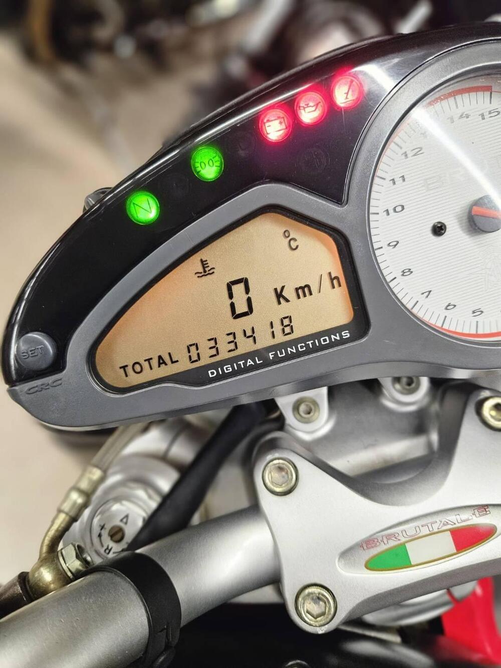 MV Agusta Brutale 910 S (2005 - 11) (7)