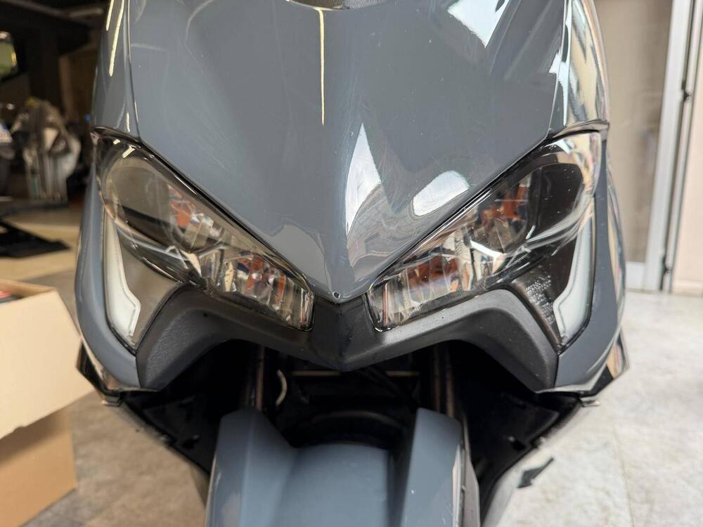 Yamaha T-Max 560 Tech Max (2021) (8)