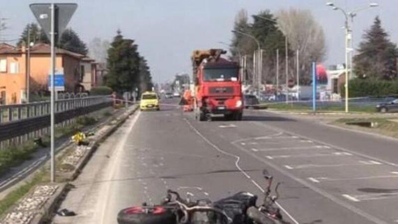 Scontro tra moto e betoniera sulla Persicetana: muore Domenico Celiento, 33 anni