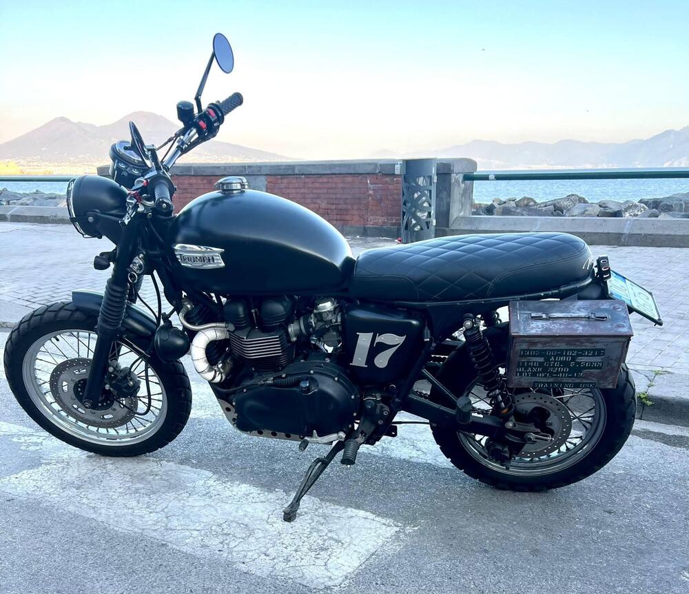 Triumph Scrambler (2006 - 17) (2)