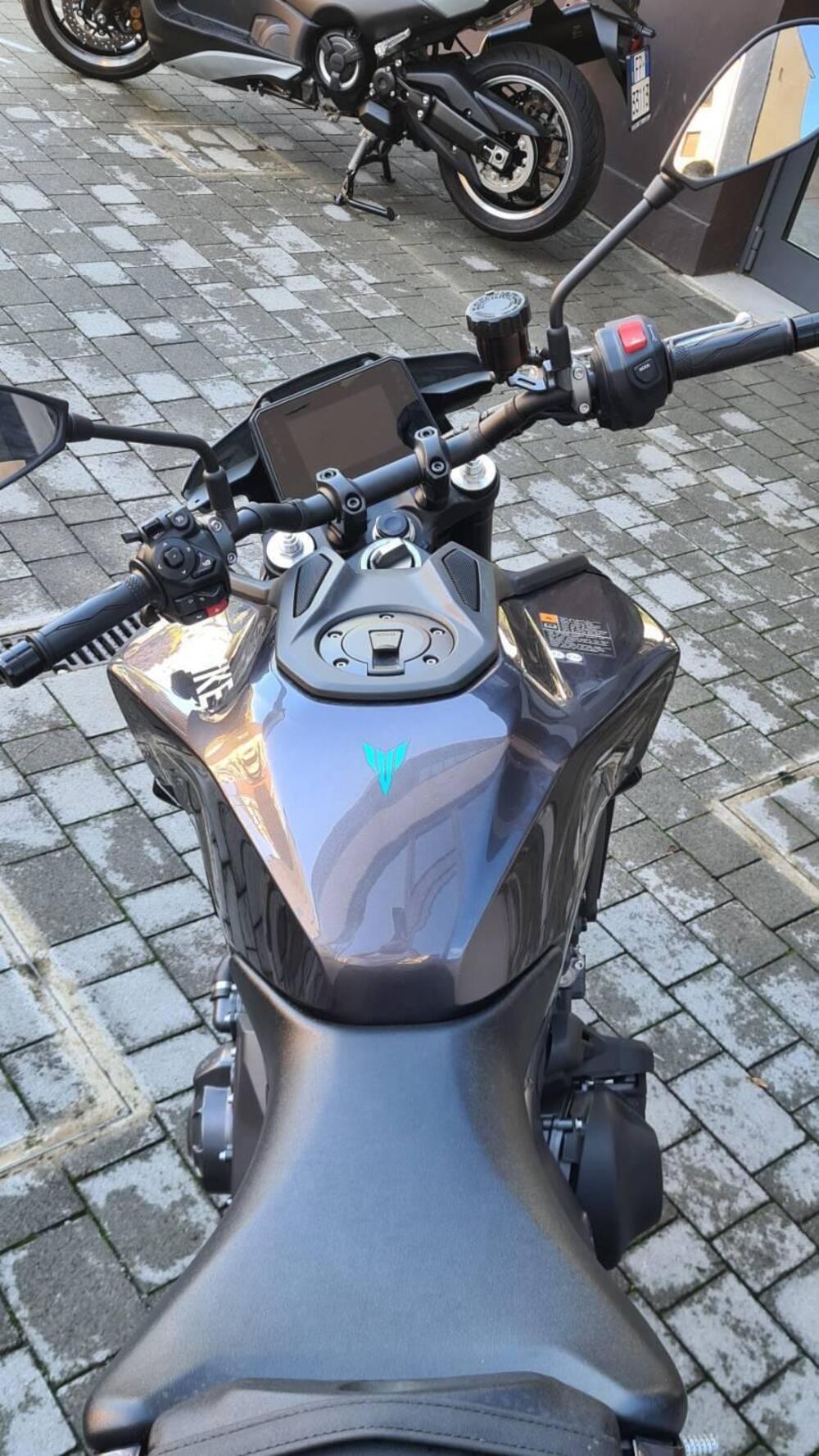 Yamaha MT-09 Y-AMT (2024 - 26) (3)