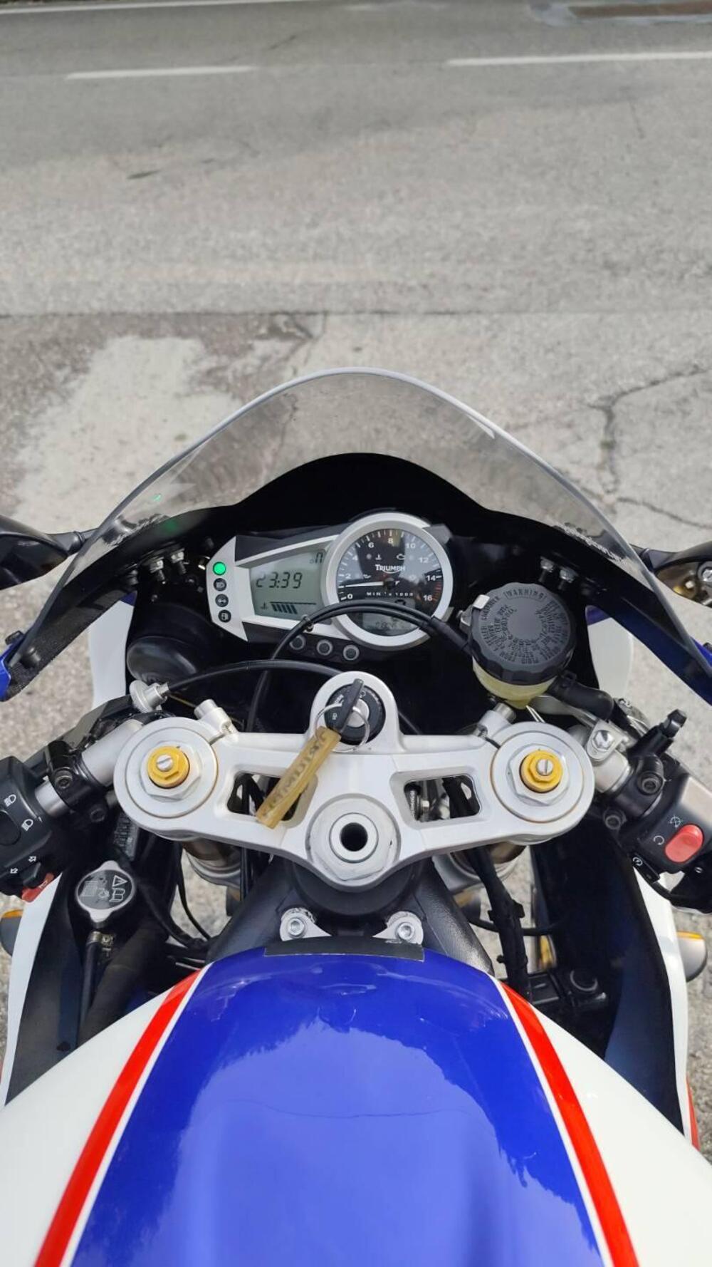 Triumph Daytona 675 (2006 - 08) (3)