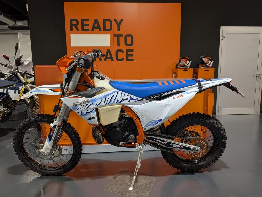 KTM 300 EXC TBI Six Days (2024) (3)