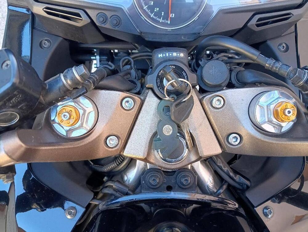 Honda VFR 800 F (2014 - 16) (3)