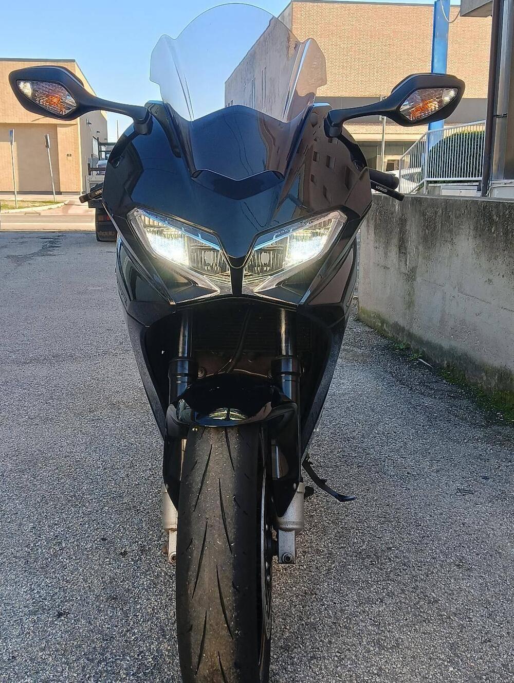 Honda VFR 800 F (2014 - 16) (4)