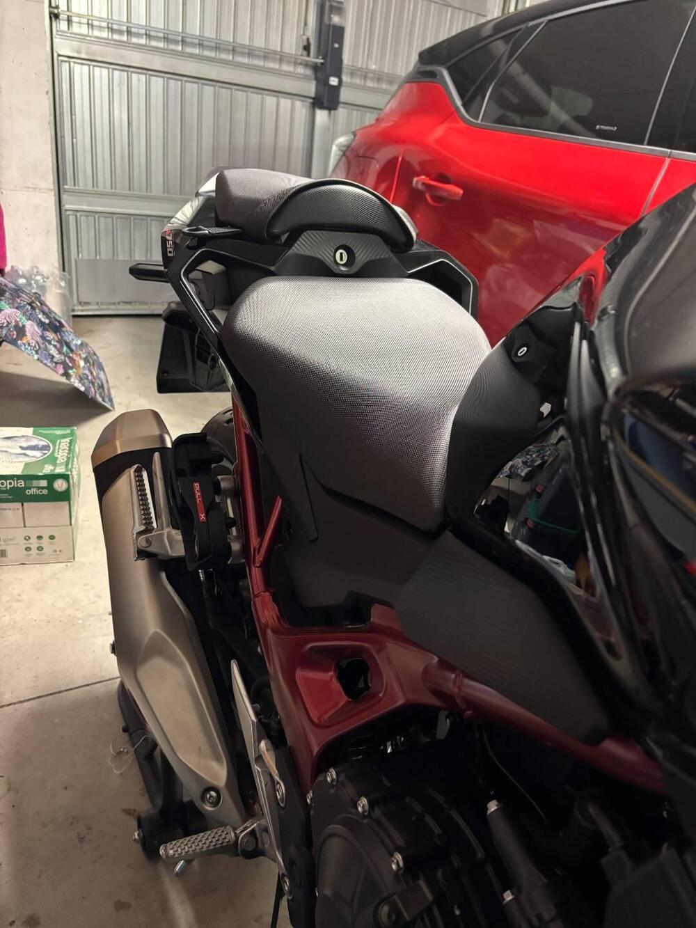 Honda CB 750 Hornet (2023 - 24) (9)