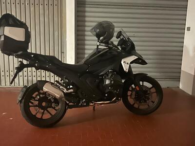 Bmw R 1300 GS Triple Black (2023 - 26) usata