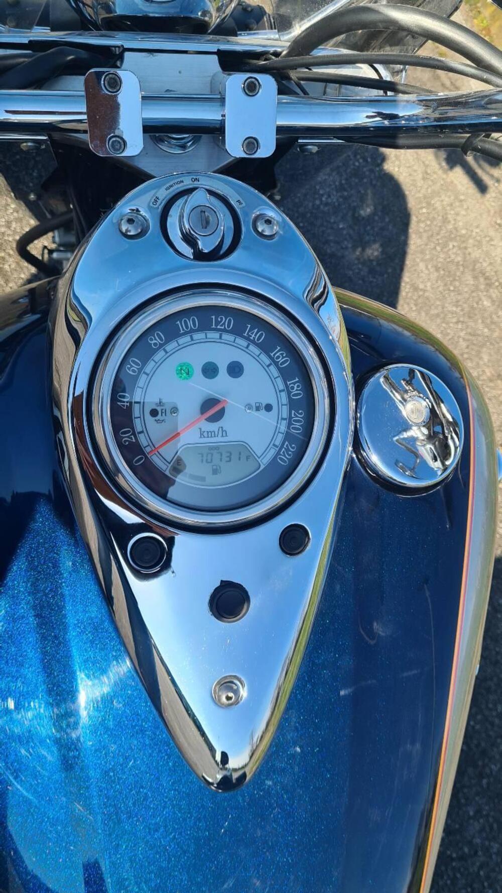 Kawasaki VN 1600 Classic (2)