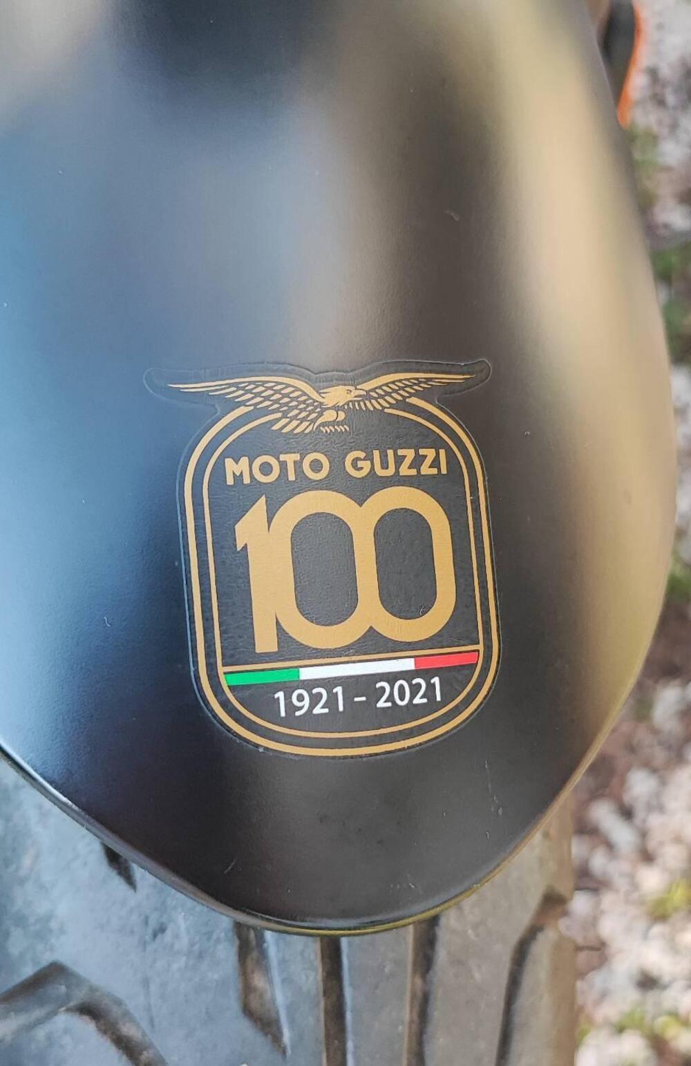 Moto Guzzi V7 850 Stone Special Abs (2021) (4)