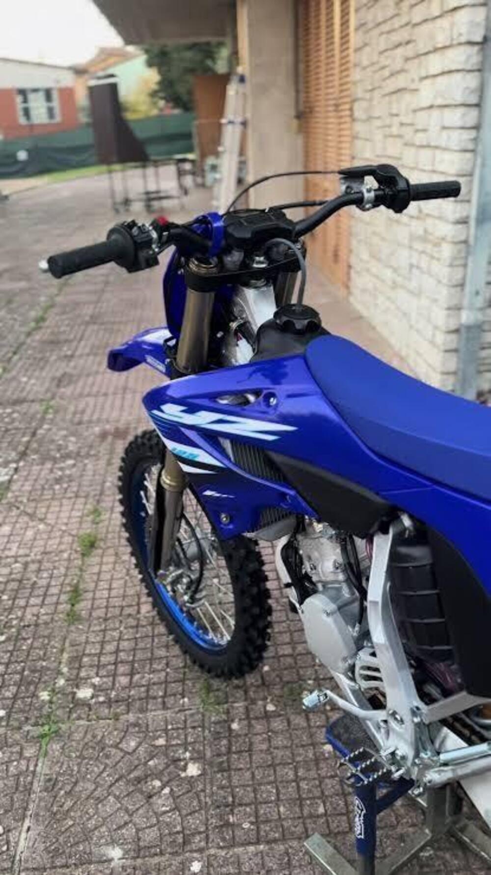 Yamaha YZ 125 (2025) (4)
