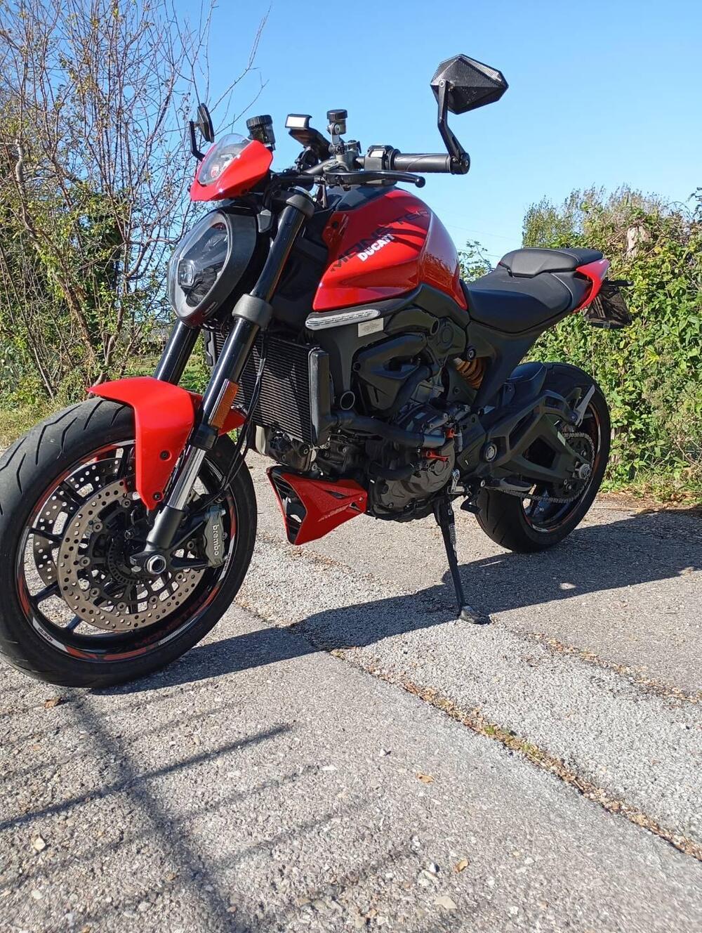Ducati Monster 937 + (2021 - 25) (2)