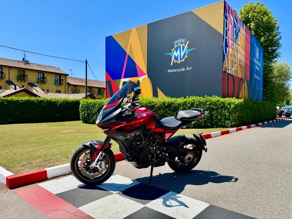 MV Agusta Turismo Veloce 800 Lusso SCS (2021 - 26)