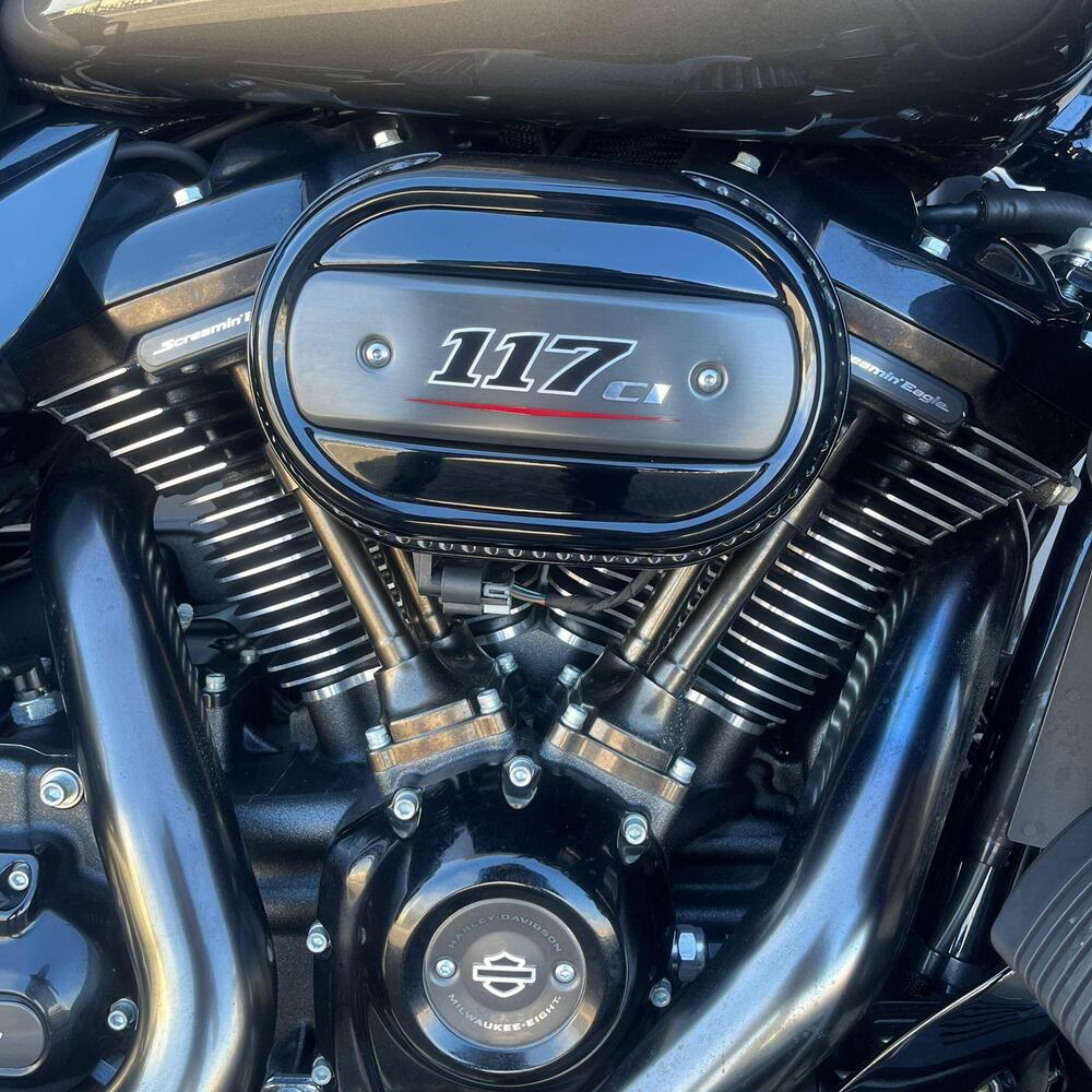 Harley-Davidson 117 Limited (2021) - FLHTKSE (8)