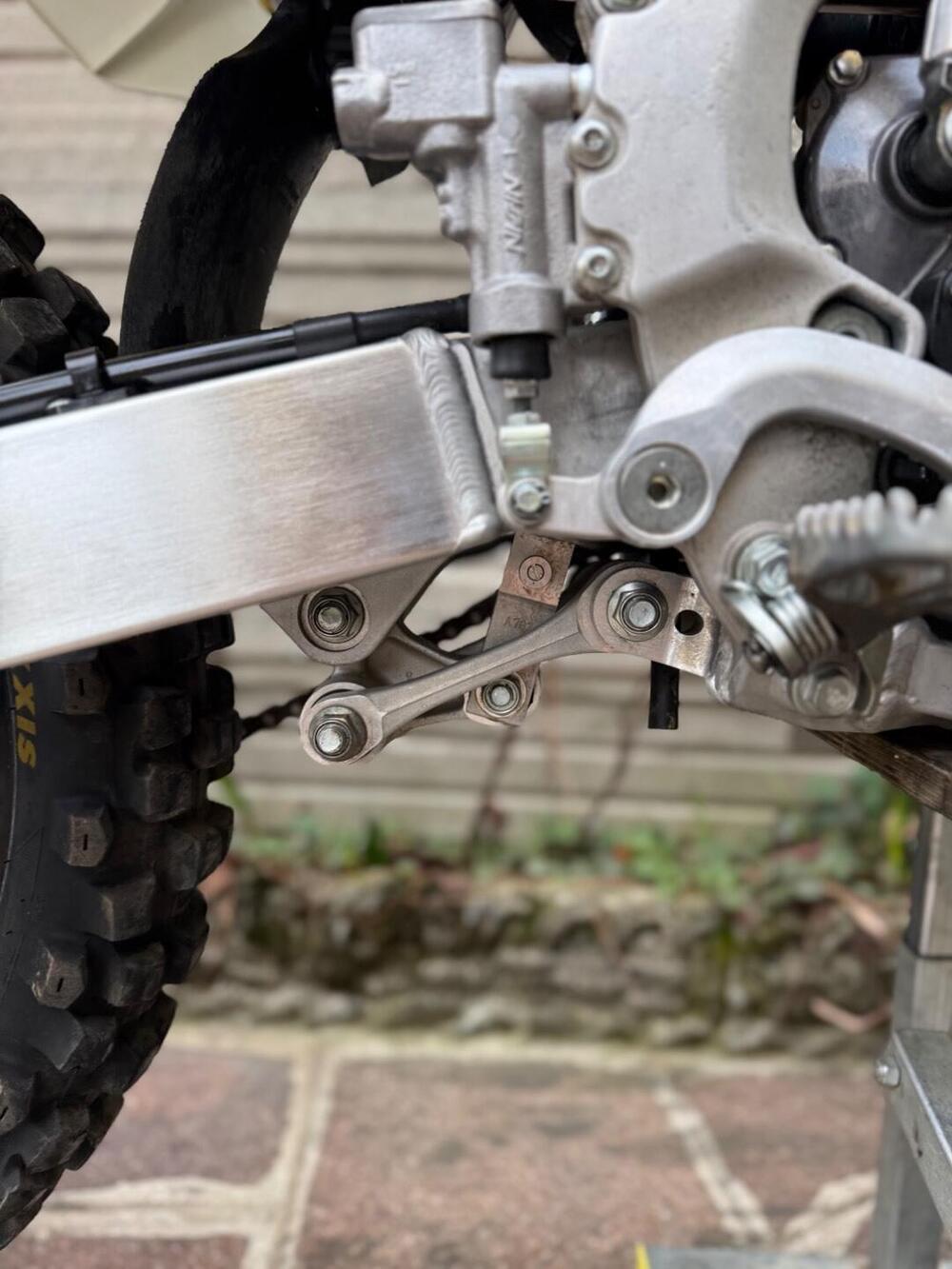 Suzuki RM-Z 250 (2017- 18) (9)