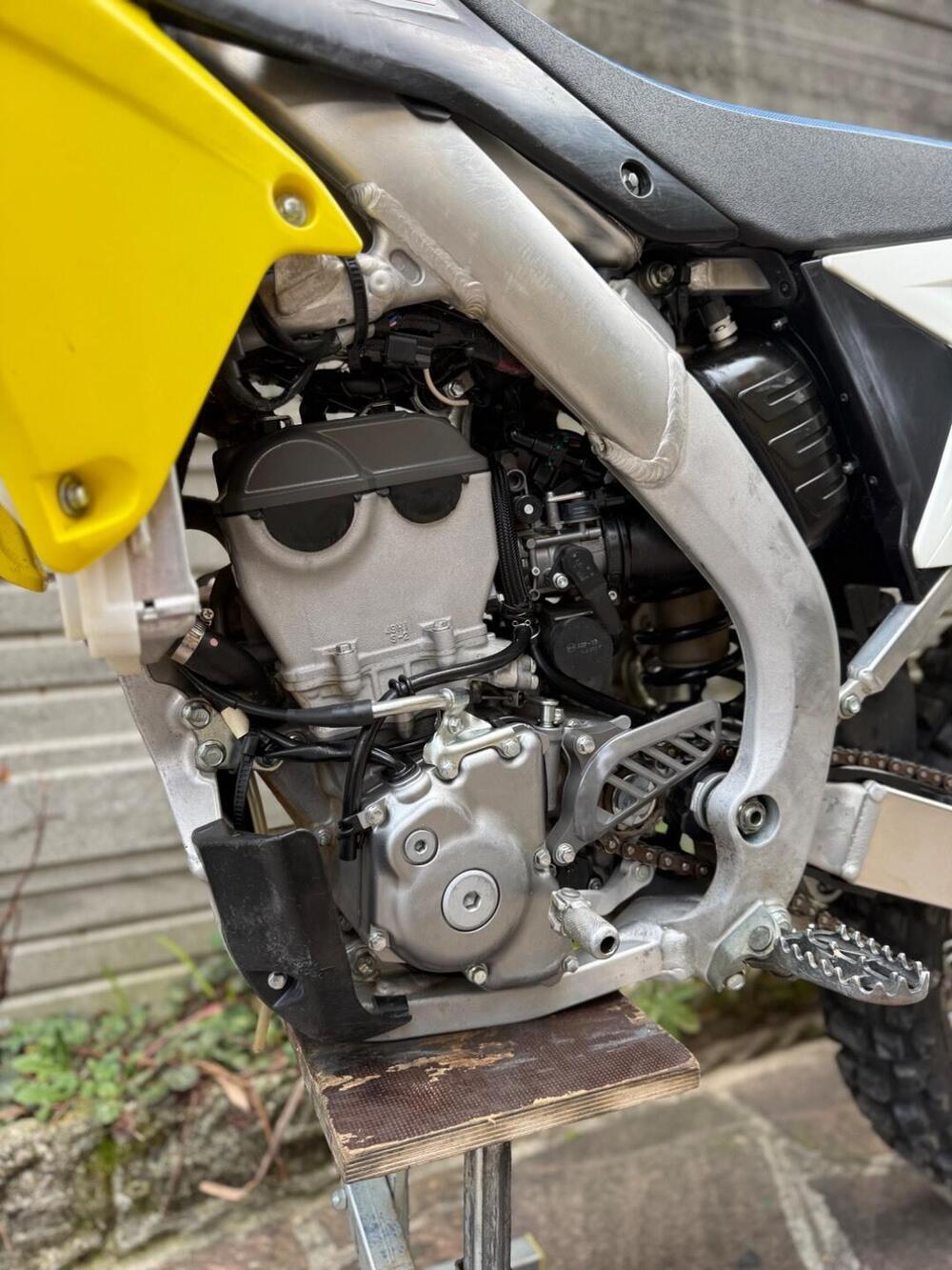 Suzuki RM-Z 250 (2017- 18) (12)