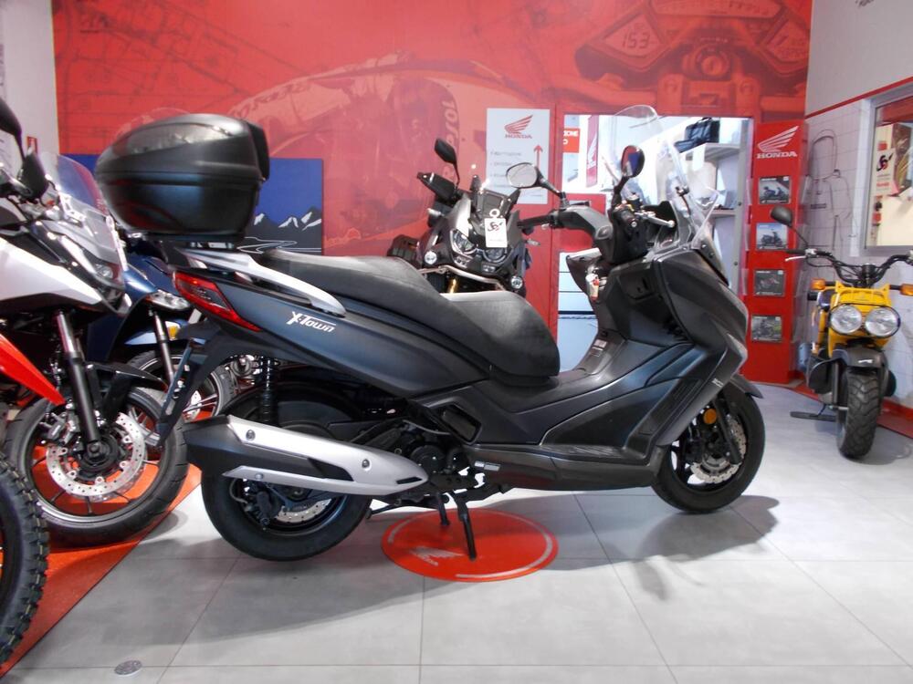 Kymco X-Town 300i ABS (2016 - 20) (11)