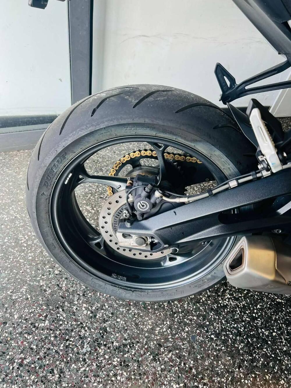 Triumph Street Triple 765 R (2023 - 26) (4)